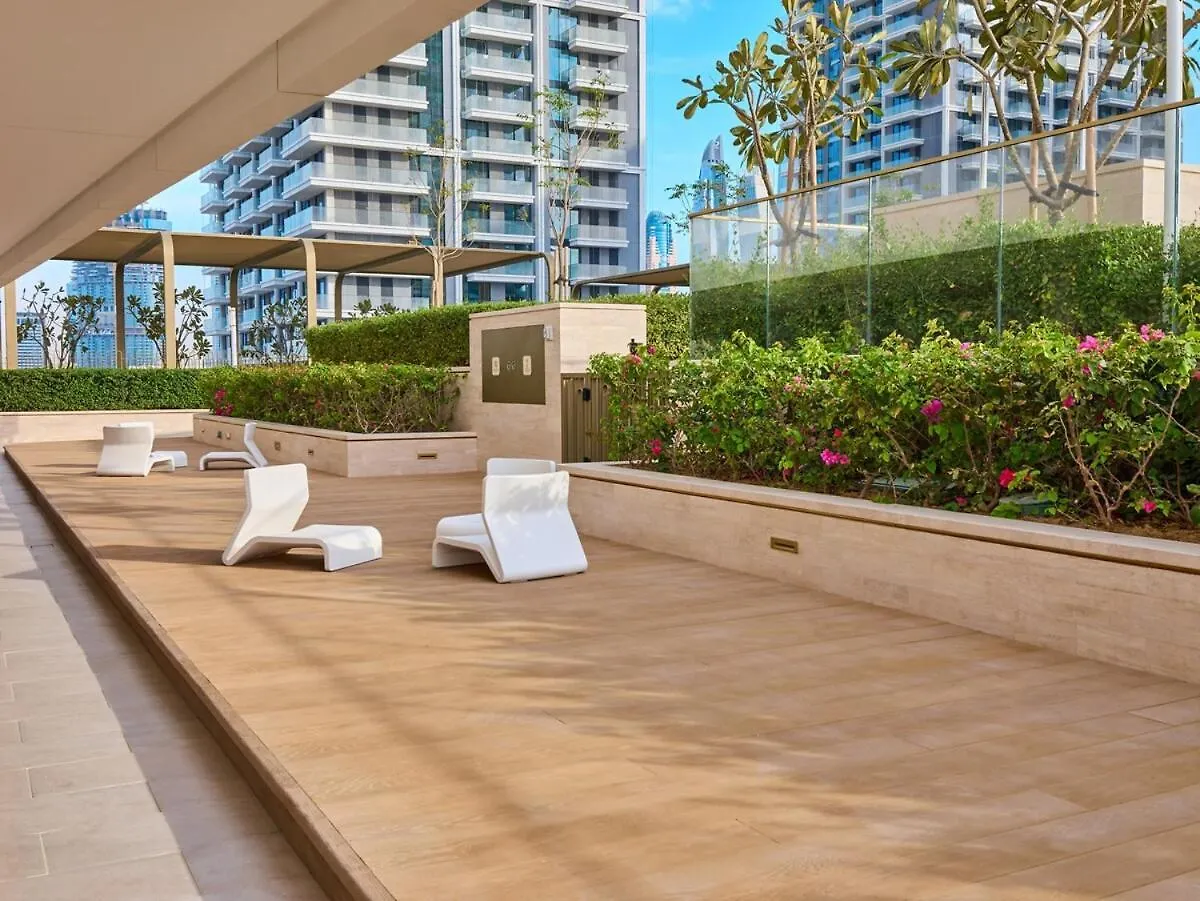 Utra Lux Large 1 Bedroom With Sunset Views And Private Beach Dubai