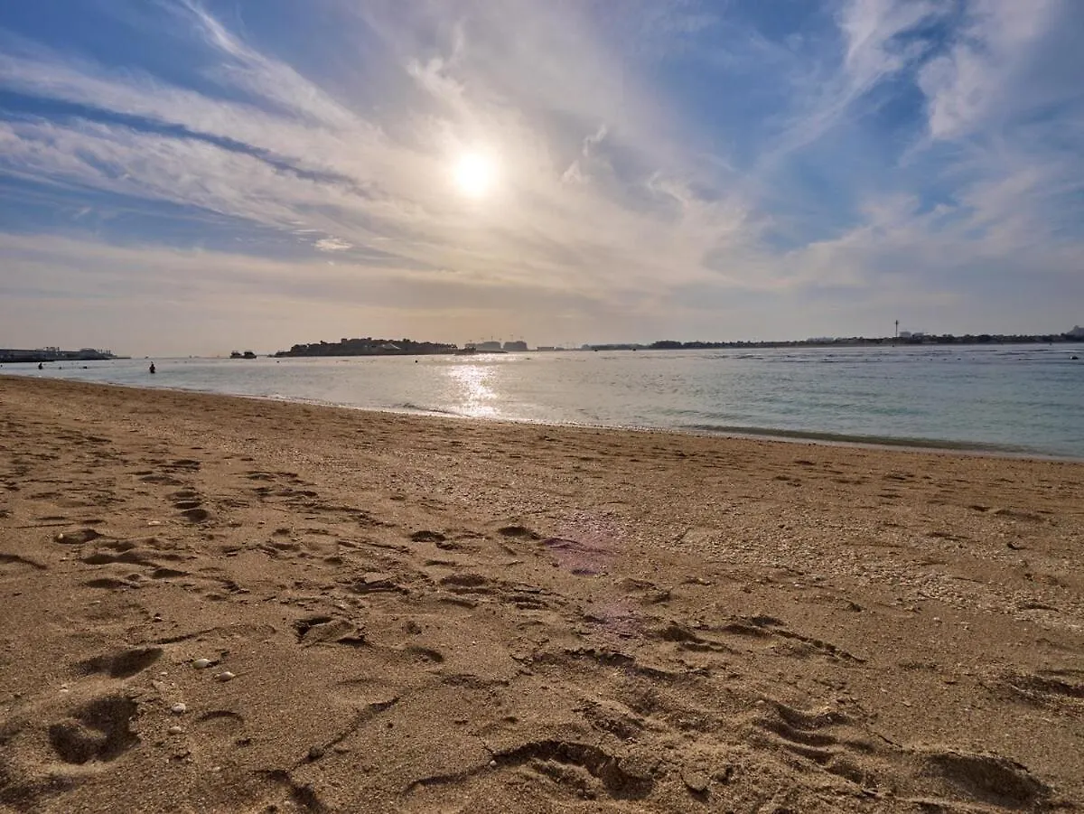 Apartment Utra Lux Large 1 Bedroom With Sunset Views And Private Beach