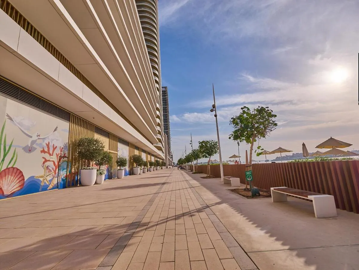 Apartment Utra Lux Large 1 Bedroom With Sunset Views And Private Beach