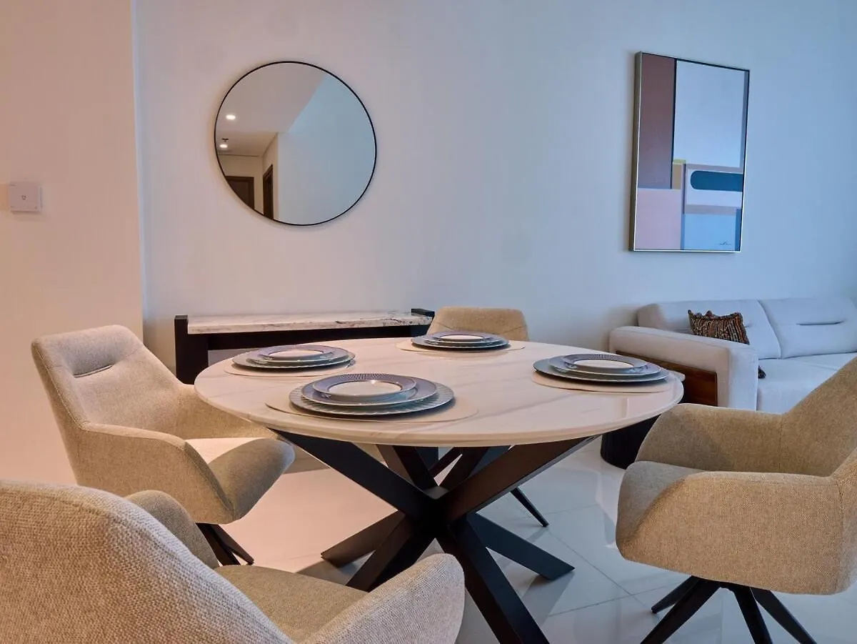 Apartment Utra Lux Large 1 Bedroom With Sunset Views And Private Beach