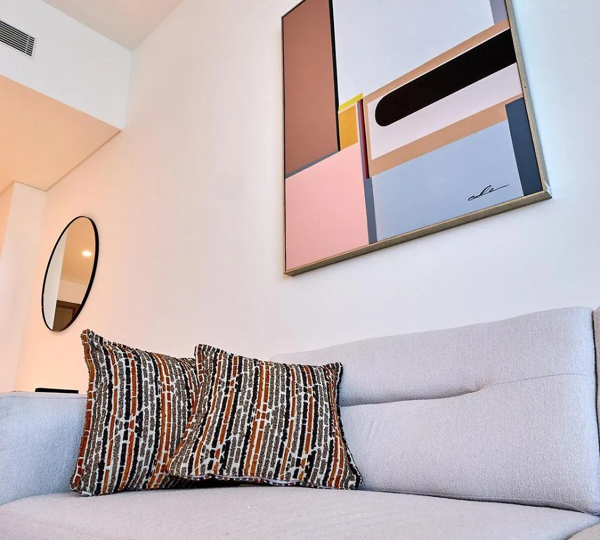 Utra Lux Large 1 Bedroom With Sunset Views And Private Beach Dubai
