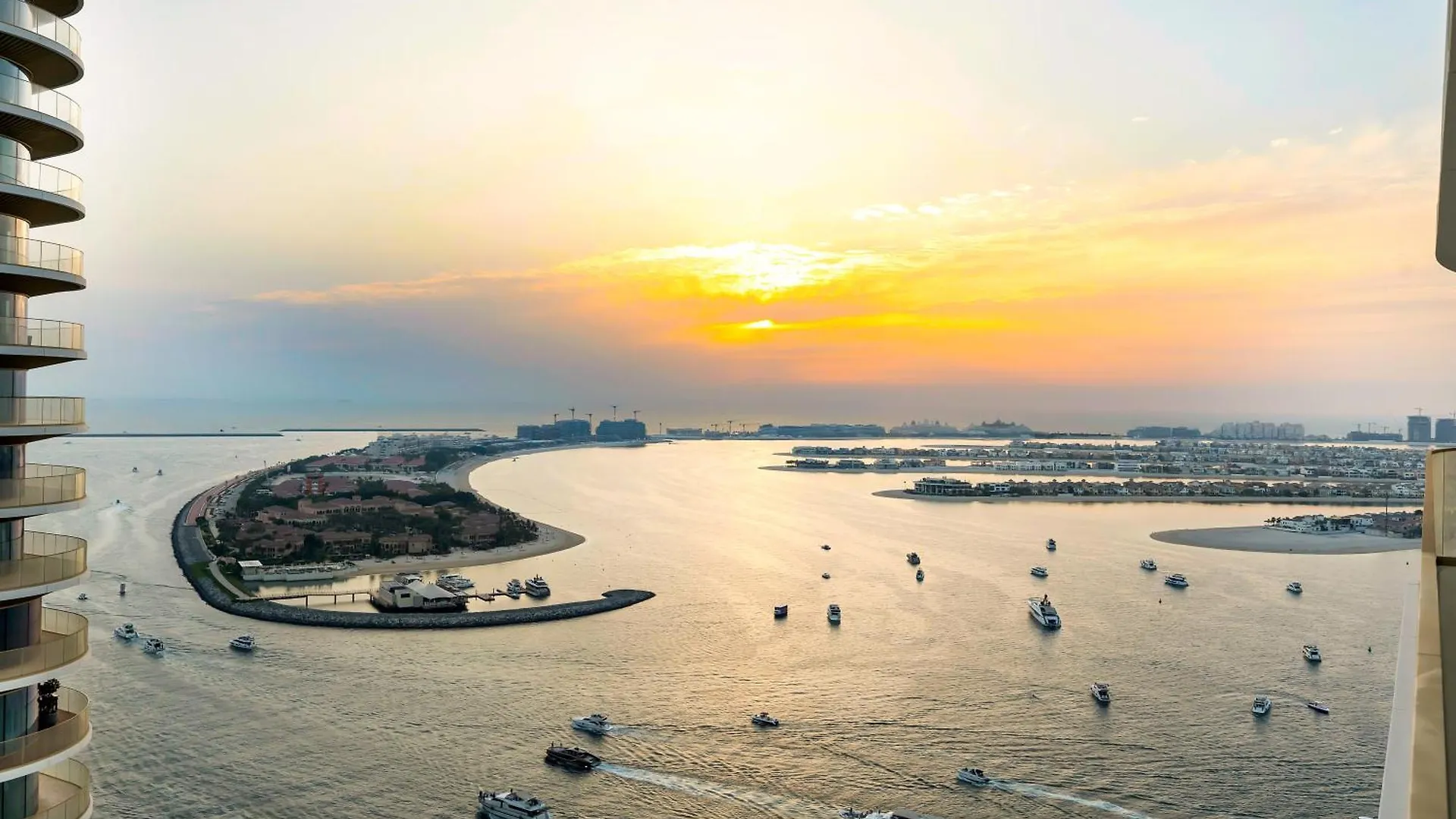 Apartment Utra Lux Large 1 Bedroom With Sunset Views And Private Beach