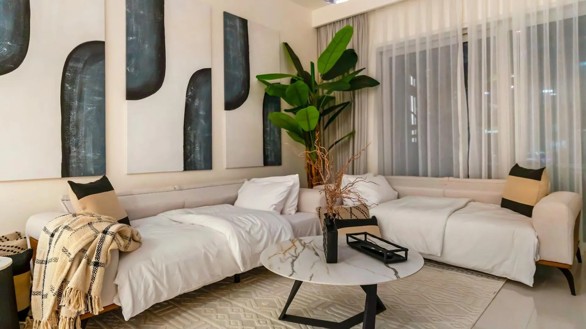 Utra Lux Large 1 Bedroom With Sunset Views And Private Beach United Arab Emirates